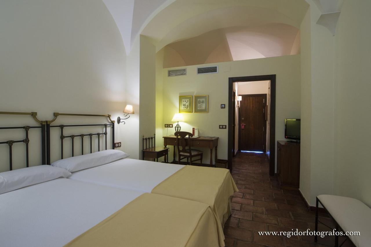 Hospedium Hotel Cortijo Santa Cruz Villanueva De La Serena Zewnętrze zdjęcie