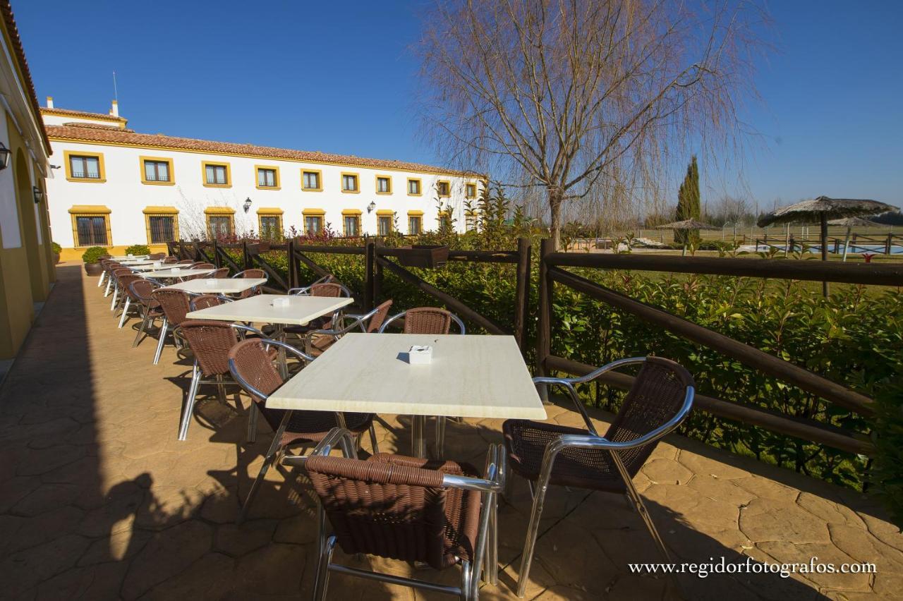 Hospedium Hotel Cortijo Santa Cruz Villanueva De La Serena Zewnętrze zdjęcie